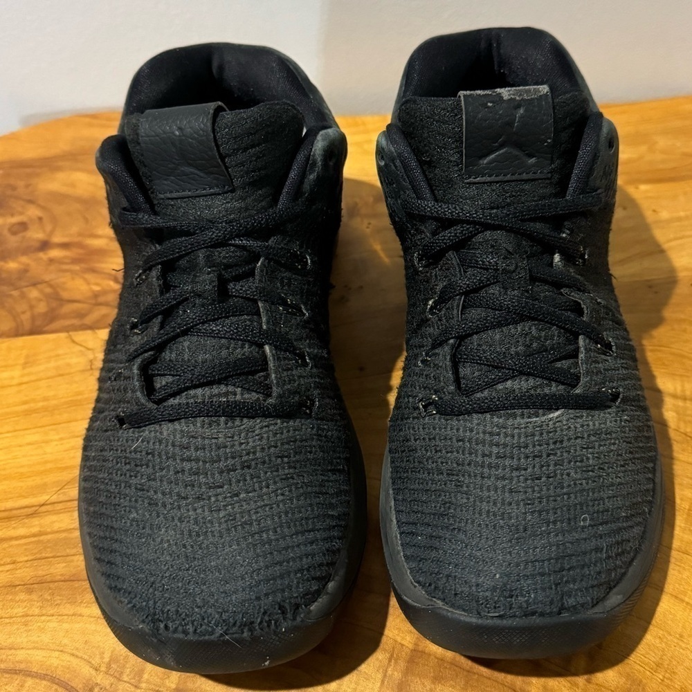 Nike Jordan XXXI Low Basketball Activewear Black Gold 7Y Runnimg Shoes Footwear - Picture 3 of 12